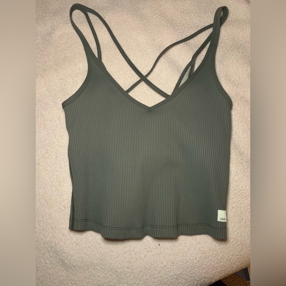 Vuori Olive Green Ribbed Crop Tank Top - Picture 3 of 9